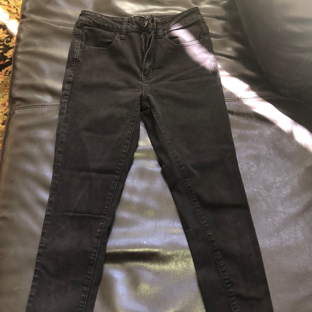 AMERICAN EAGLE black high rise jegging